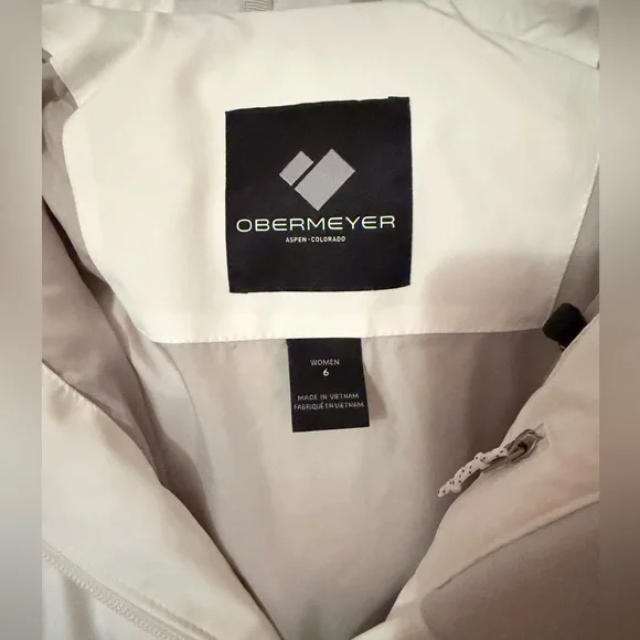 Obermeyer Cosima White Ski jacket, size 6 - Picture 8 of 11